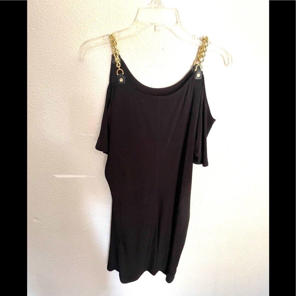 SOHO APPAREL gold chain cold shoulder black dress - Picture 7 of 10